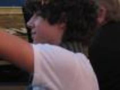 Nick_Jonas_1239893989_0