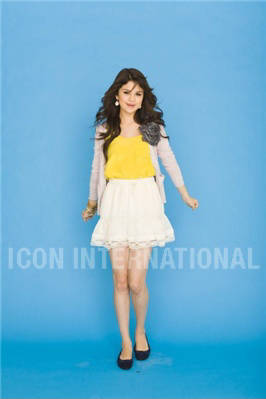 079 - Selena Gomez sedinta foto 1