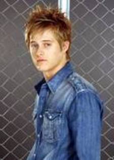 HXECALSWVZPPIMFZVAR - lucas grabeel