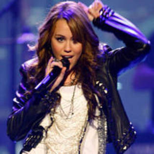 MZMPVKZMDWOPSJFXESE - poze miley