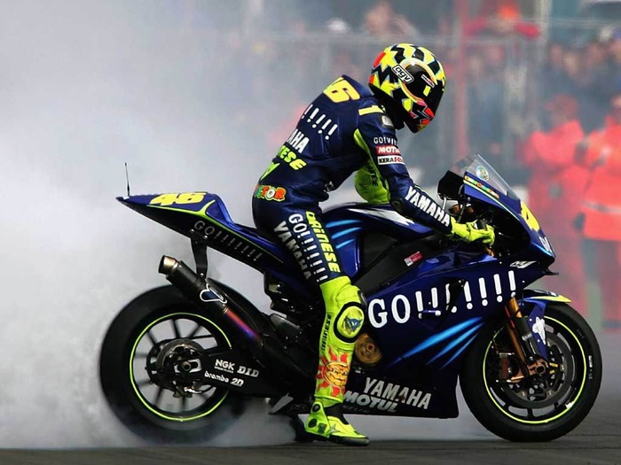 255_valentino_rossi_wallpaper - pentru mess