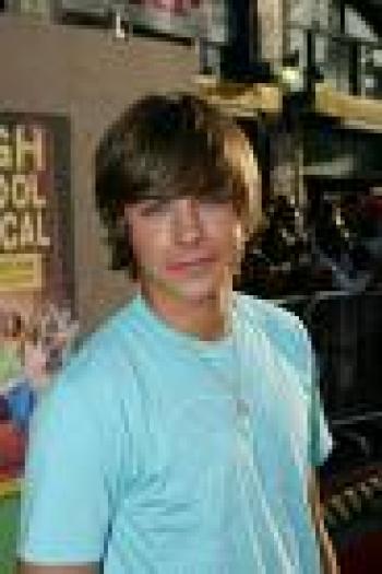 images4 - poze zac efron