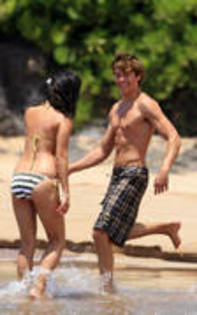 vanessa-zac - 0-vane si zac in hawaii