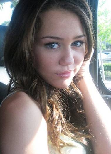 PNQHKCNMKOUZLZGJSDQ - Miley Special Photos