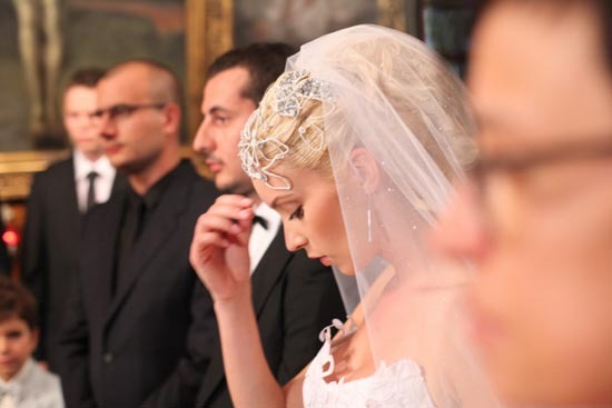 diana%20dumitrescu%20biserica - A a ta pentru totdeauna VS aniela