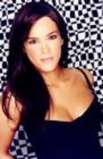 JTDVPHMDKPWWPMBQQAW - Gaby Espino