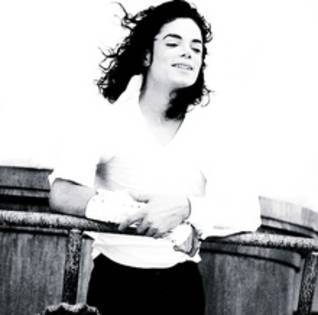 TWGHDMDSGDWZXWIBSJU - Poze Michael Jackson Black or White