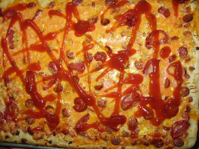 pizza cu ....de toate