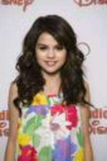 images[22] - selena gomez