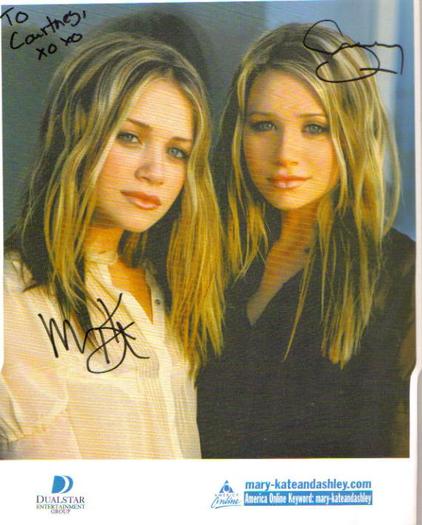 Mary-Kate_&_Ashley_Olsen_61307 - Mary Kate and Ashley Olsen