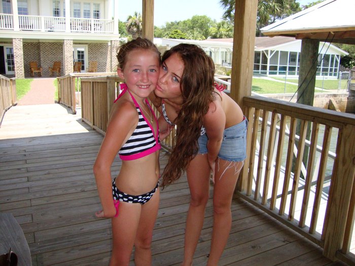 12475237 - MIley cele mia rare poze care exista