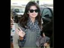 XLZCMFXRBSGWDHIPYGM - poze cu Selena Gomez
