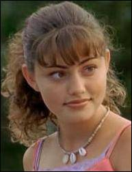 4522378591a6377866690l - phoebe tonkin