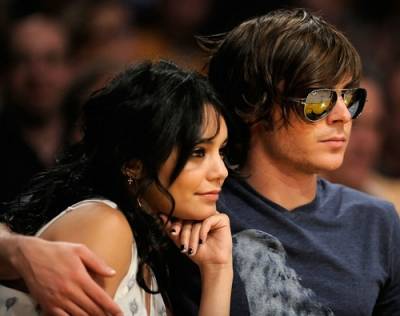 normal_005 - Zac Efron and Vanessa Hudgens at the Lakers game