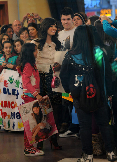 Demi+Lovato+Doing+Good+Morning+America+7ThCDiV_Wx8l