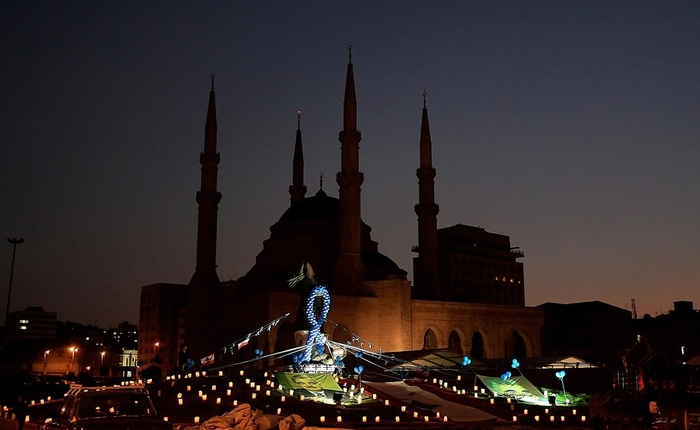 Muhammad Al Amin Mosque in Beirut - Lebanon (night) - Islamic Architecture Around the World