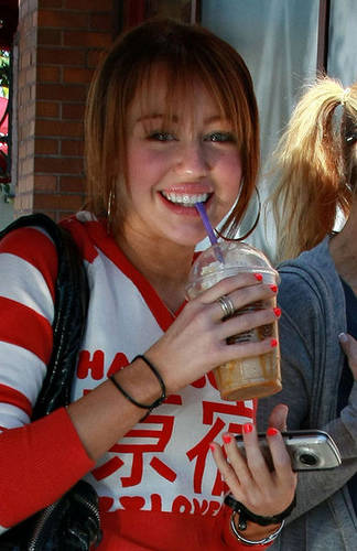 27 - poze miley cyrus