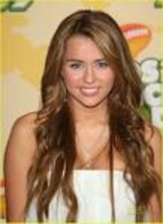 wow,multumesc - banda desenata-o parte din viata lui miley