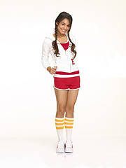 2083752015_169081110a_m - vanessa anne hudgens