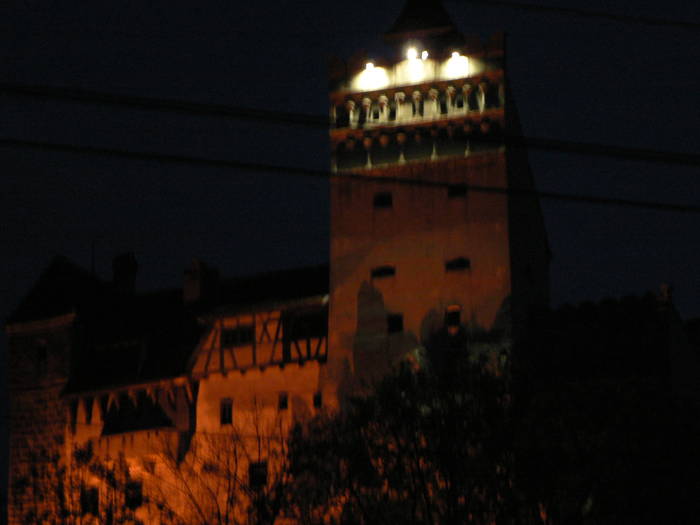 P1050242 - 2009 mai-manastirea caraiman -castel bran