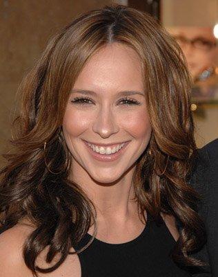Jennifer-Love-Hewitt-1205082002
