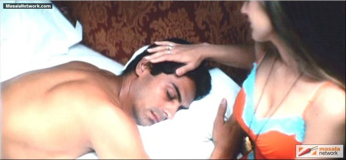 Pooja se duce sa l trezeasca pe Rahul