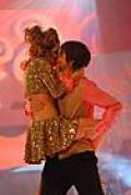 brenda-asnicar_dot_net-showmatch-bailandoporunsueno-2008-salsa-0003