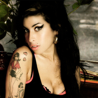 000d60aa06df094d52bc0d[1] - Amy Winehouse