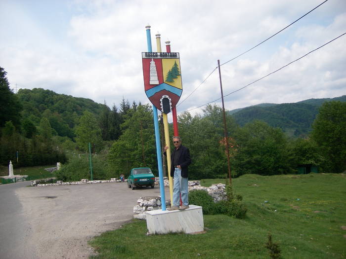 Rusca Montana-intrarea in comuna - Excursii 2009