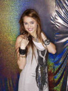 Miley Cyrus - Miley Cyrus-Sedinta foto 8