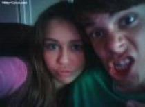 3d61fb627bed6de0 - miley cyrus