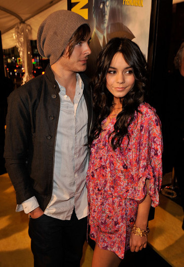 Premiere+Warner+Bros+Watchmen+Arrivals+hhUXxQMRCqKl