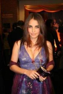 Asli_Tandogan_1236020706 - Poze DE PE BUZE LA INIMA