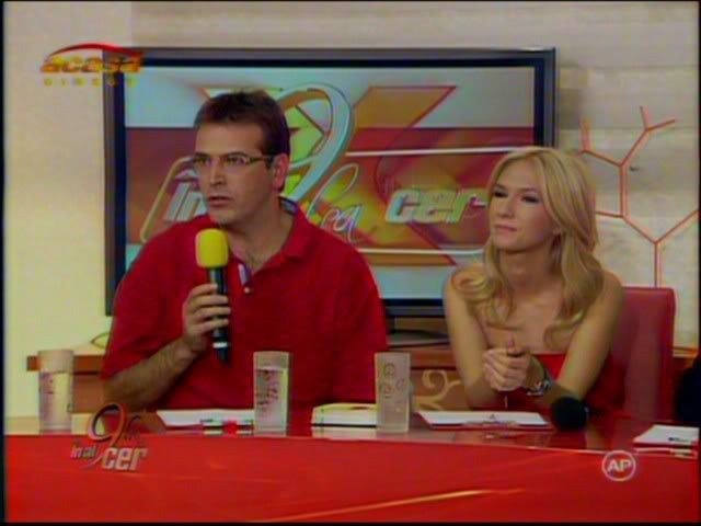 ghkkkl17-1 - Poze Cu Adela Popescu-Lia In Ingerasii Si Cativa Colegi