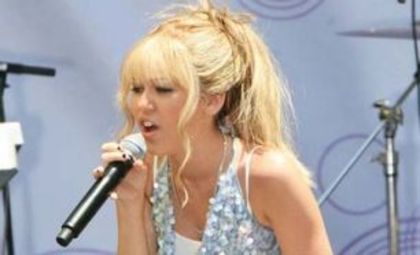 QSTTBHFWKHGMHKFYPTQ - 0-Hannah-Montana_fata super