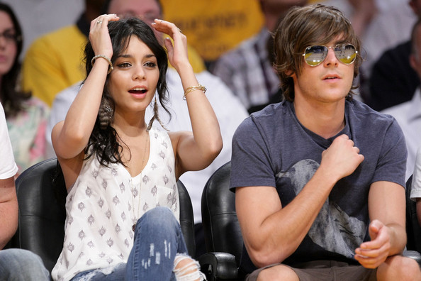 Lakers Game (13) - Vanessa Hudgens Celebrities At The Lakers Game