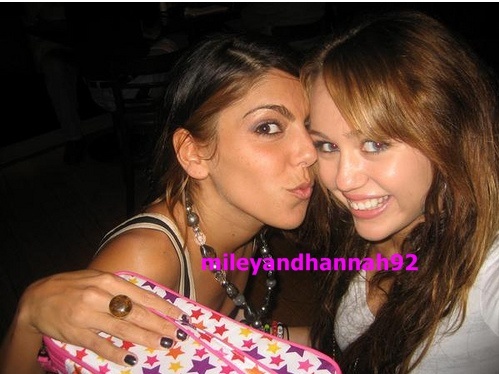 3153041860_4a40c2735c - personal  photo  of miley and hannah montana