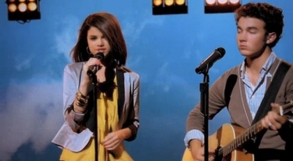 send28 - Poze Selena Gomez