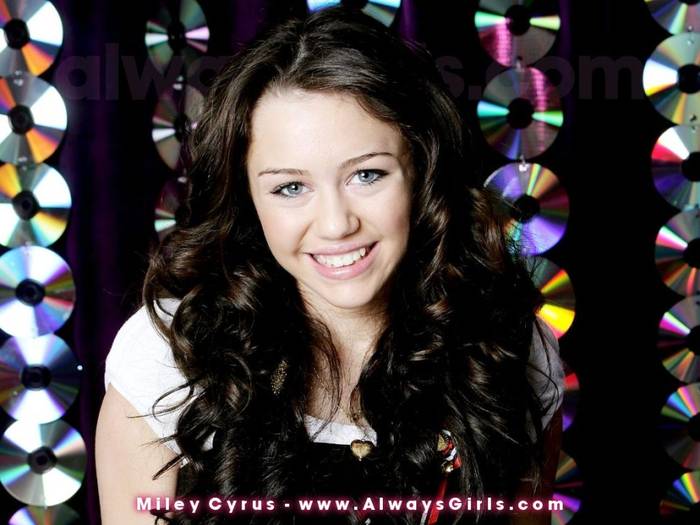 Miley Cyrus 16