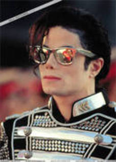 KXBMHAGHRQUNFSUEAHO - michael jackson