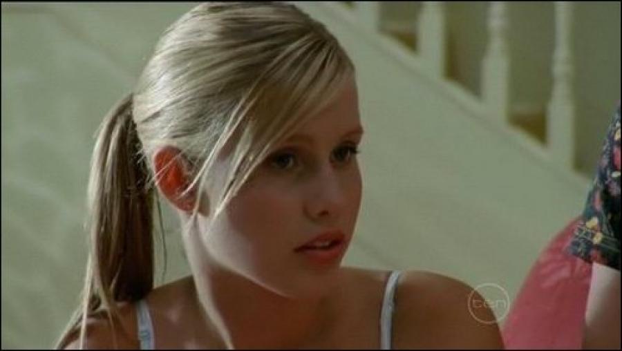 4601773334a6132216520l[1] - claire holt