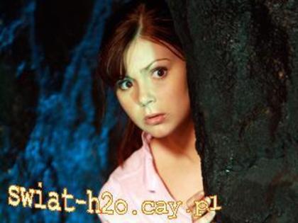 1a.H2O-Charlotte-h2o-just-add-friendships-2477576-320-240