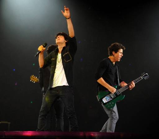 normal_42-22932852 - jonas brothers World Tour in LA