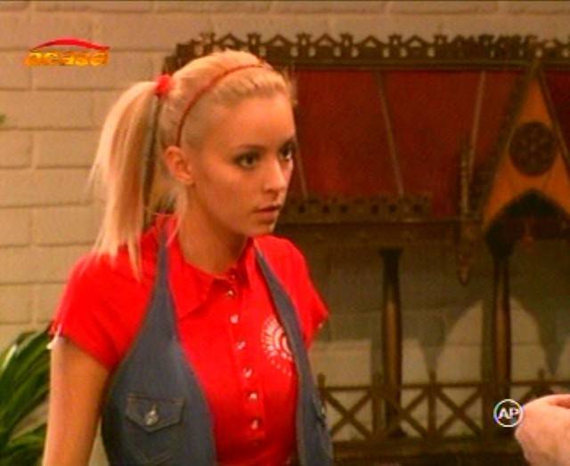 f8528fc3 - Diana Dumitrescu In Razboiul Sexelor