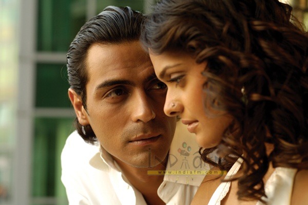 Arjun in 2006 in filmul I See You alaturi de Vipasha Agarwal - Arjun Rampal
