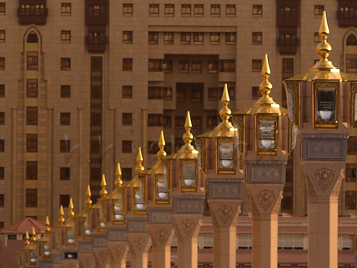 Masjid Al Nabawi in Madinah - Saudi Arabia (lantern) - Islamic Architecture Around the World
