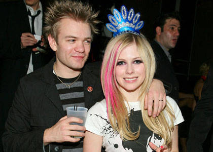 avril-lavigne-pregnancy-talk - AvRiL LaViGnE si Deryck Whibley