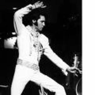 39 - ELVIS PRESLEY