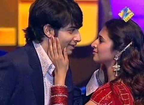ATgAAAATAglfR4E9NRVUW1whmxyZPBKxOL2 - 000Divyanka shi Sharad-pics new