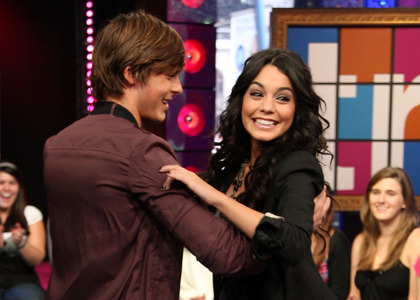 vanessa-hudgens-zac-dance